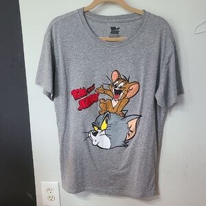 Freeze Tom and Jerry Tufted and Embroidered Graphic Tee in Gray Size Large